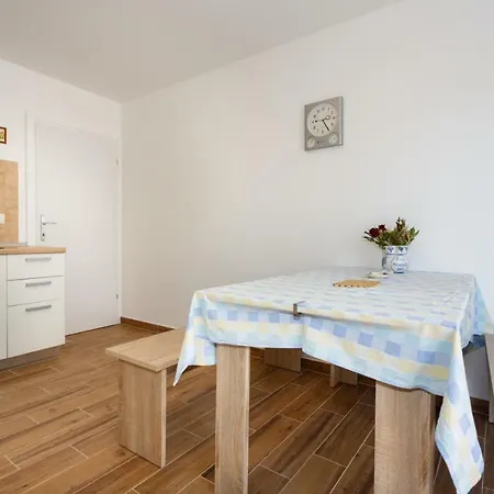 Apartament Sonja *