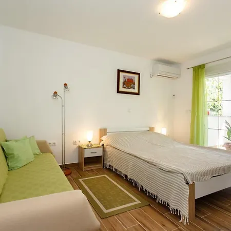 Apartament Sonja *